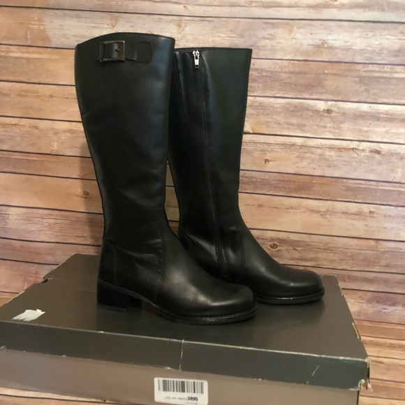Womens La Canadienne Poppie Boots 